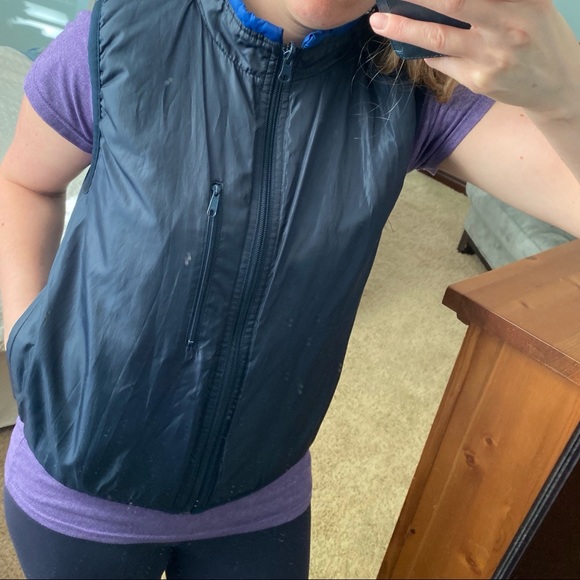 Light XS Blue Gap Vest - Picture 2 of 7